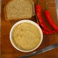 Pikantna pasta z cieciorki do smarowania pieczywa
