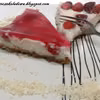 Bezglutenowa Wegańska Tarta kokosowa z truskawkami