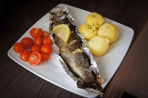 Pstrąg pieczony w piekarniku