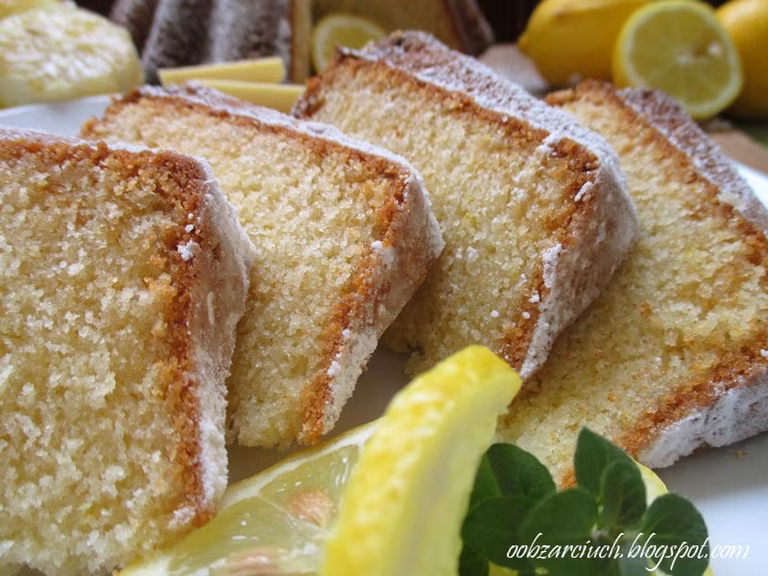 Babka z białą czekoladą