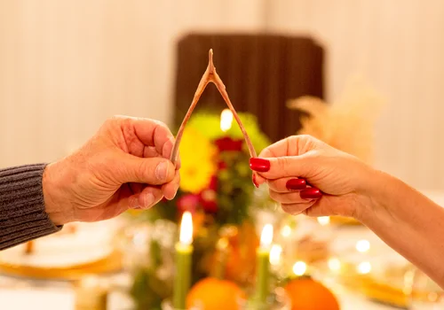 „Do siego roku!” – Każdy słyszał te życzenia, ale czy wiesz, co naprawdę oznaczają?