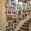 Galeria przy schodach