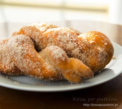 Zakręcone pączki angielskie Yum Yums