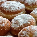 Ile kosztuje przygotowanie jednego pączka w domu? Cena robi wrażenie (WYLICZENIA)!