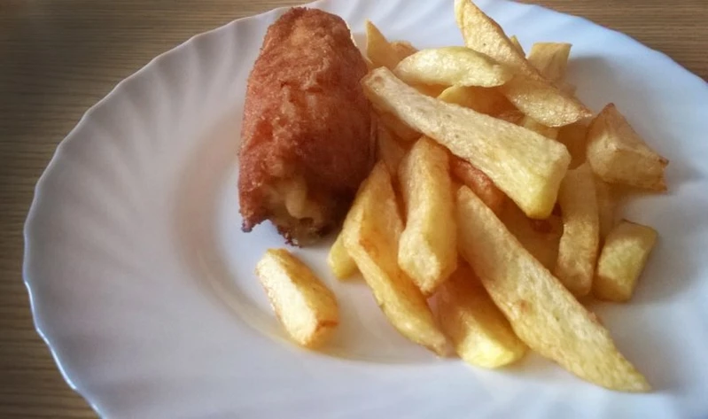 Kotlet devolay z serem i pieczarkami