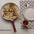 Domowe kopytka ("paluszki") ziemniaczane z omastą