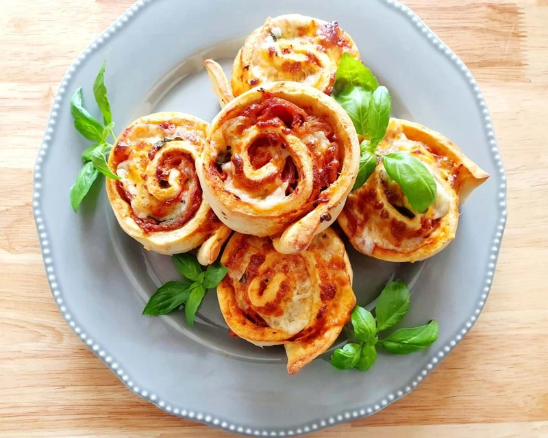Ślimaczki pizzowe.