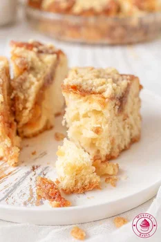 Ciasto drożdżowe z bananami w karmelu