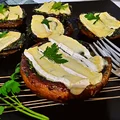 grzyby portobello zapiekane z camembertem