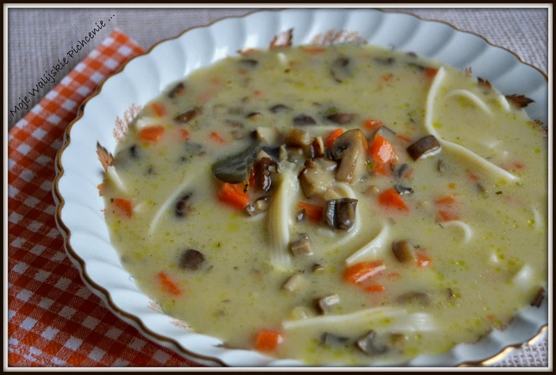 Zupa pieczarkowa