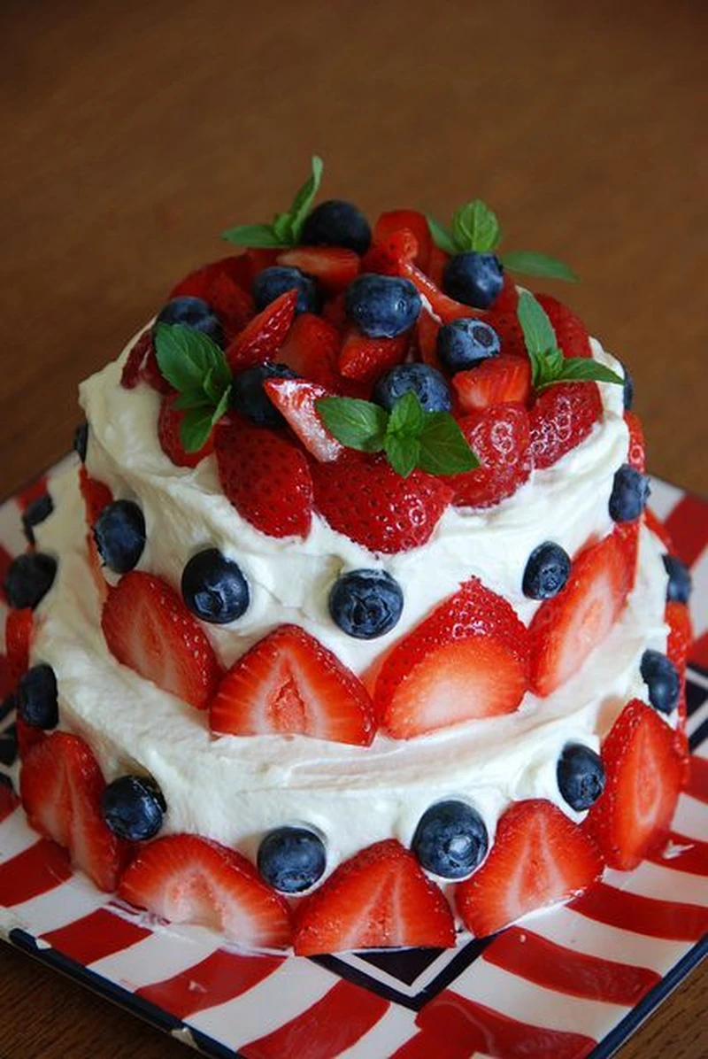 Tort z owocami