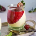 Panna cotta z agrestem