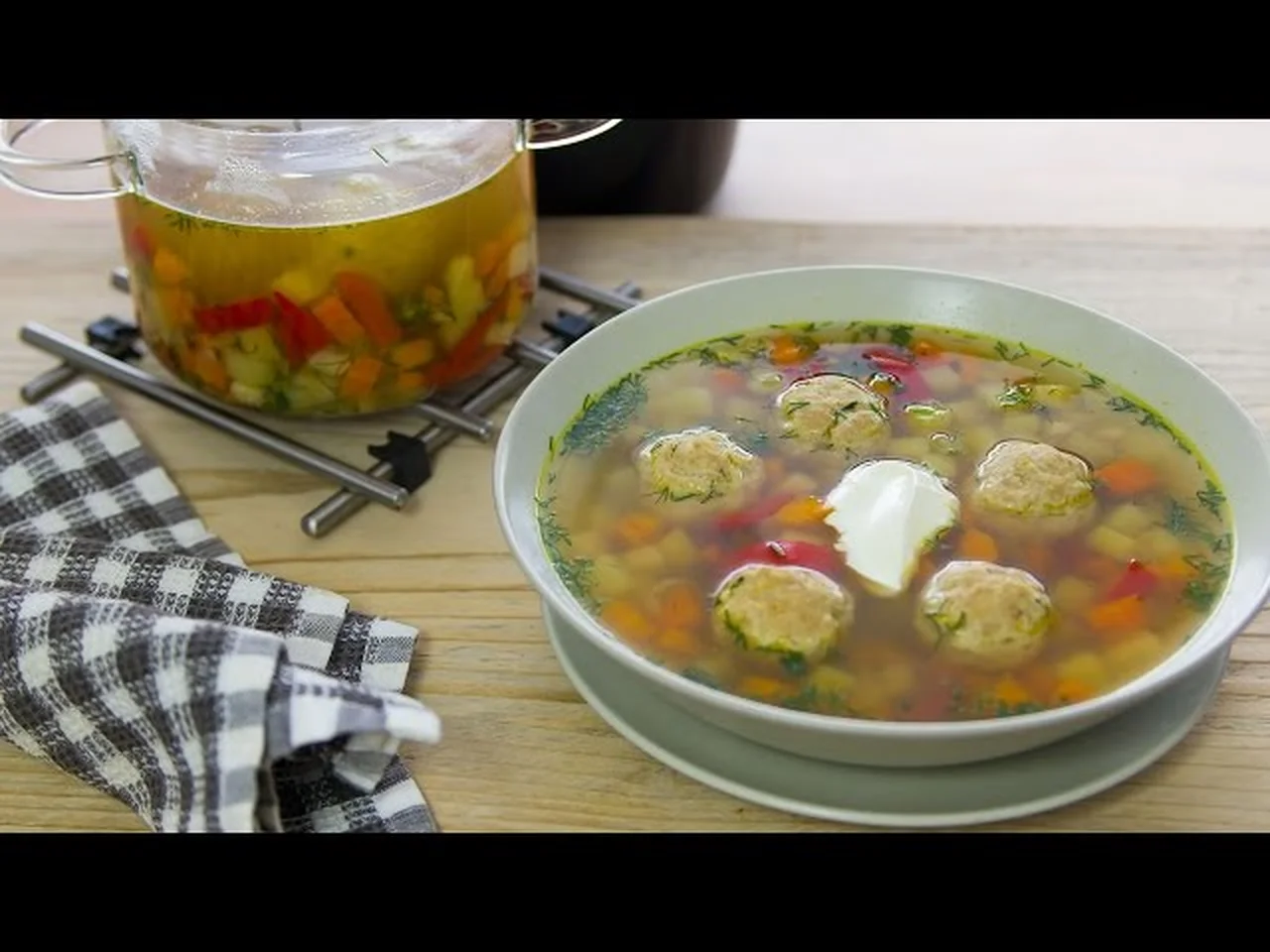 Prosta zupa warzywna z pulpetami
