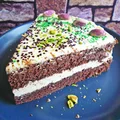 Ciasto czekoladowe z kremem serowo- pistacjowym