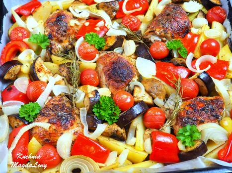 Kefirowe udka pieczone z warzywami