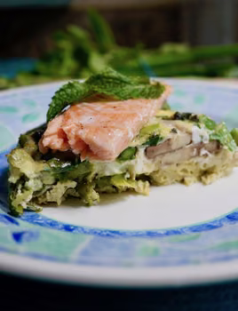 Frittata ze Szparagami, Młodymi Portobello z Łososiem