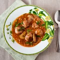 ZUPA Z KLOPSIKAMI, KASZĄ JĘCZMIENNĄ I PIECZARKAMI