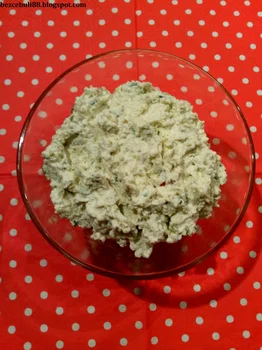 Pasta z zielonymi oliwkami i twarożkiem