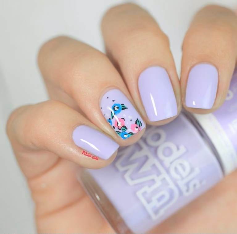 Delikatny manicure