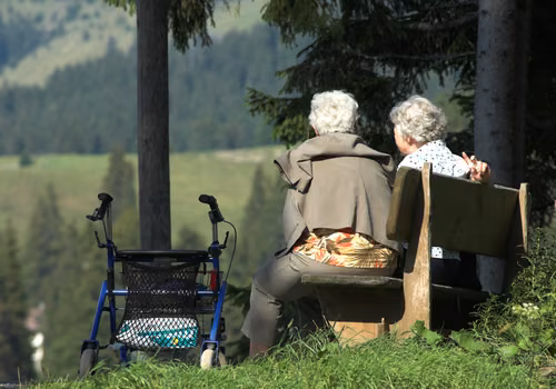 6200 złotych comiesięcznej premii dla seniorów! Wypłaty świadczenia w nowej formie już w styczniu 2025 roku