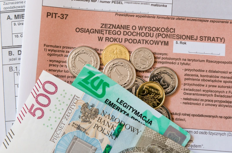 Seniorzy dostaną zwrot nadpłaconego podatku! Wszystko przez Polski Ład!