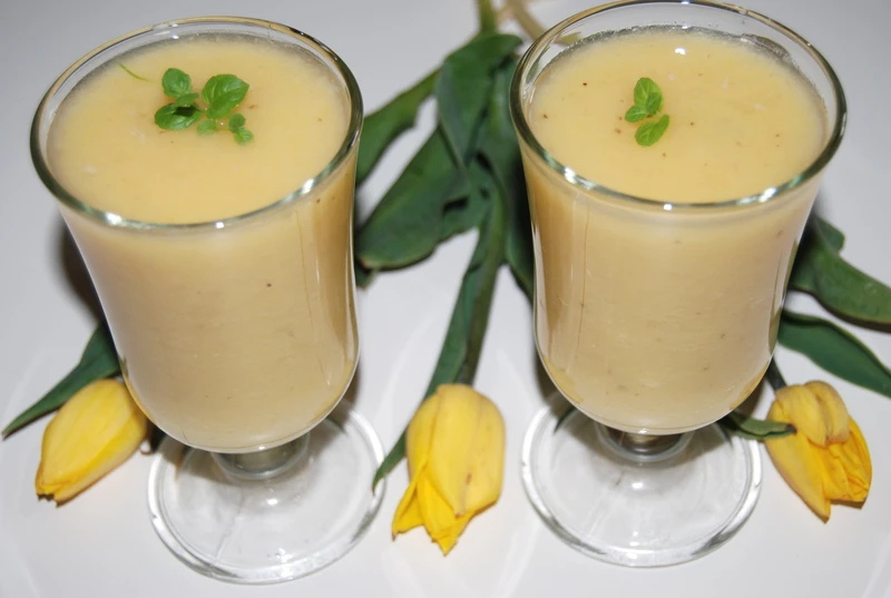 Koktajl bananowo-jabłkowy