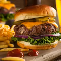 Świetny trik na lepsze domowe hamburgery!