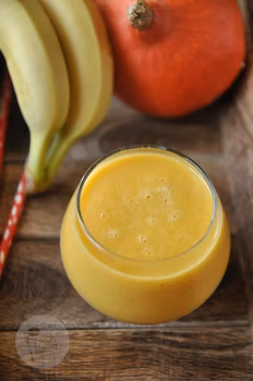 Koktajl z dyni, banana i pomarańczy