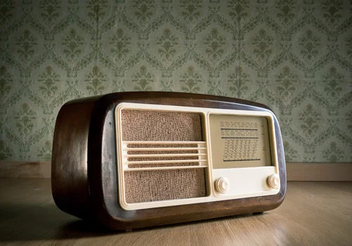 Świętujemy Światowy Dzień Radia: Jak Radio Zmieniło Świat