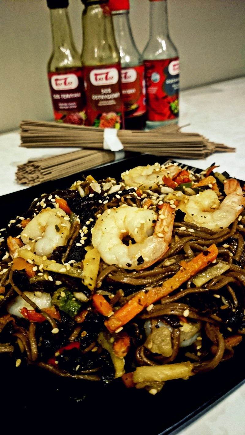 makaron Soba z krewetkami