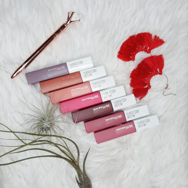 SŁÓW KILKA O POMADKACH MAYBELLINE- MATTE INK.
