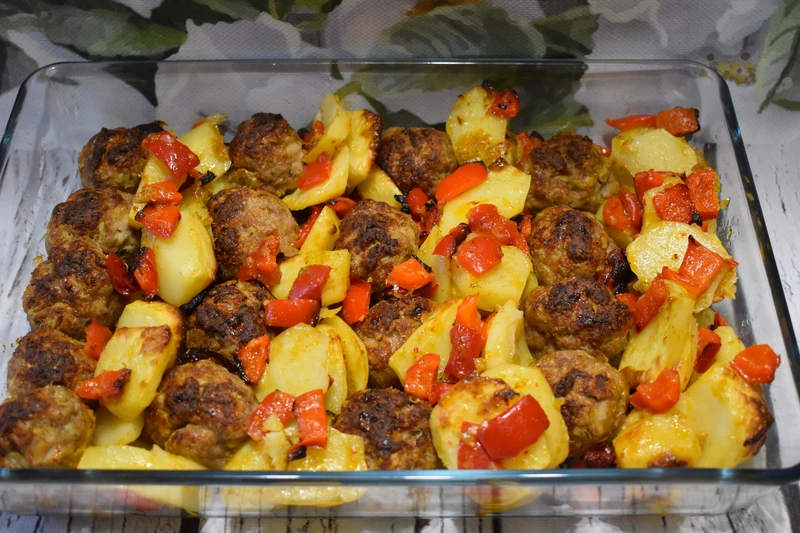 Kotlety pieczone z warzywami