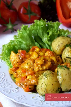 AROMATYCZNY KURCZAK CURRY Z PAPRYKĄ, KUKURYDZĄ I ANANASEM