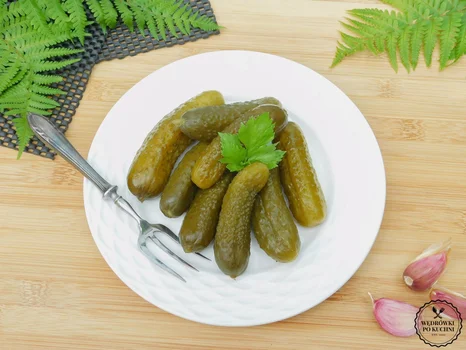 Domowe ogórki kiszone - Wędrówki po kuchni
