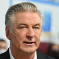 Alec Baldwin postrzelił dwie osoby na planie filmowym. Kobieta zmarła