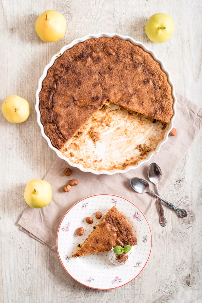 WYKWINTNA TARTA Z GRUSZKAMI I WANILIĄ