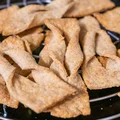 Pieczone faworki bez glutenu i jajek