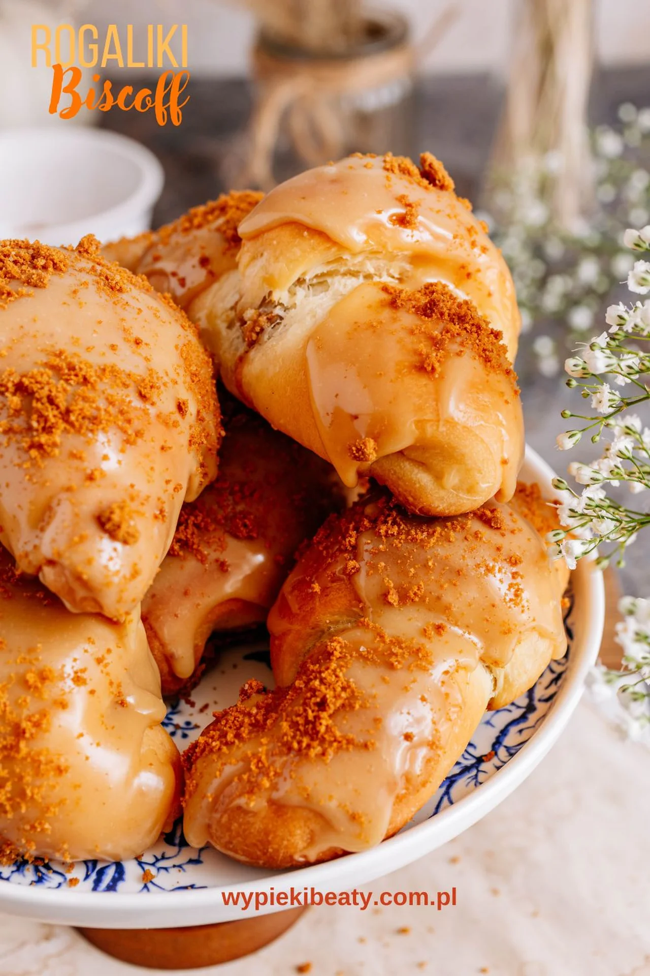 Drożdżowe rogaliki Biscoff