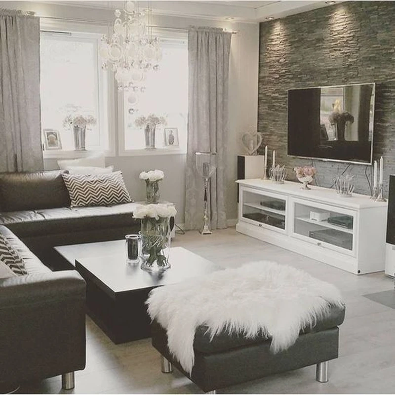 Salon z cegiełką