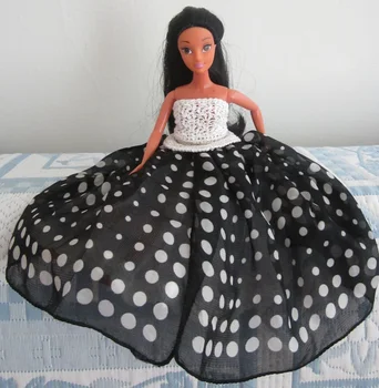 Suknia dla Barbie