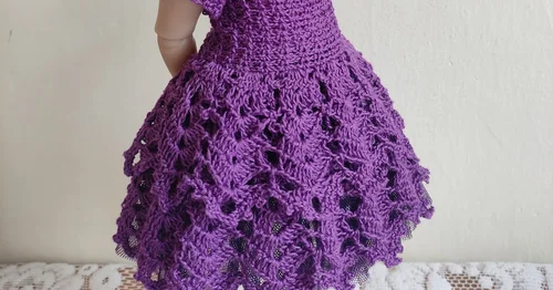 Fioletowa sukienka z kordonka