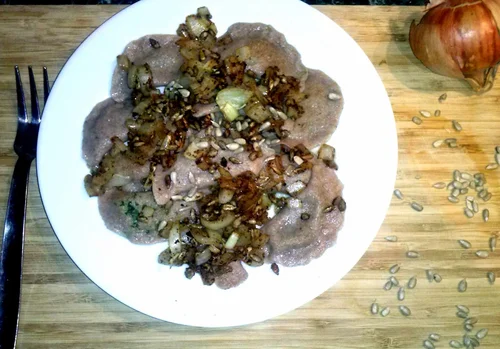 Dietetyczne pierogi ze szpinakiem