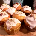 Muffinki z lukrem cytrynowym i orzechami