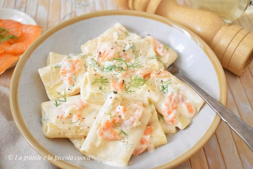 Makaron z mascarpone i wędzonym łososiem