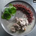 Barania łopatka w jagodowej wódce z melisą i cząbrem