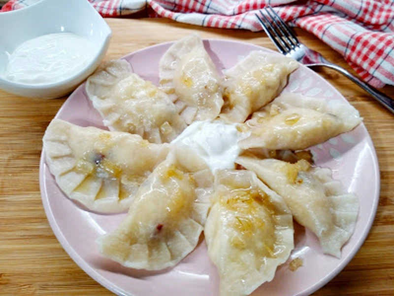 Pierogi ruskie z wędzonym boczkiem