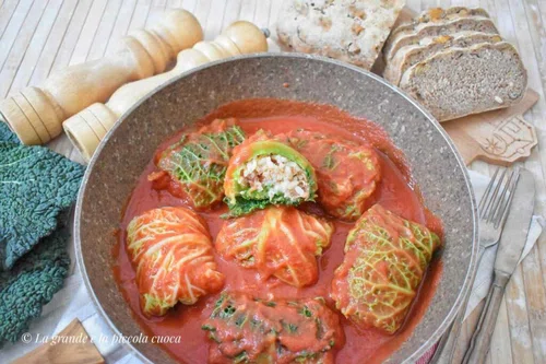Gołąbki z tuńczykiem, ryżem i suszonymi pomidorami