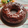 Babka bananowa z polewą czekoladową