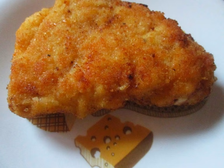 Cordon Bleu drobiowe- pierś z kurczaka z serem żółtym