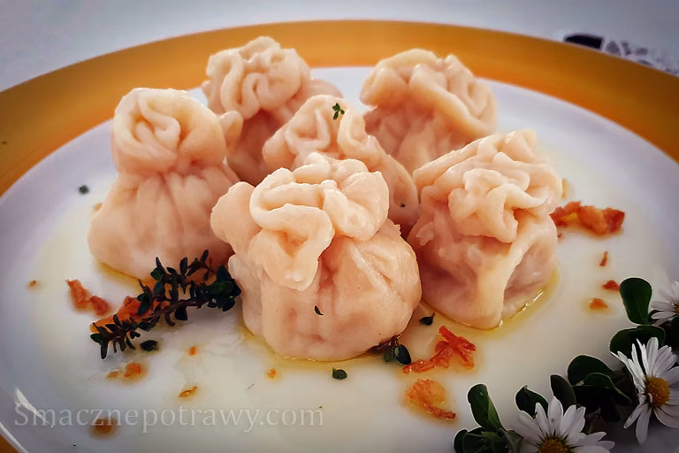 CHINKALI-GRUZIŃSKIE PIEROŻKI